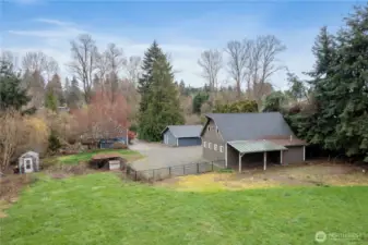 Space for everything. Horses, pets, toys and gardens .