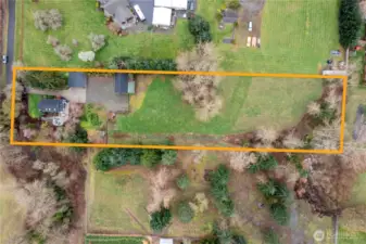 Overhead view w/ property line.