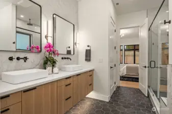 Spa-like bathroom w/ heated floors, in-ceiling speakers