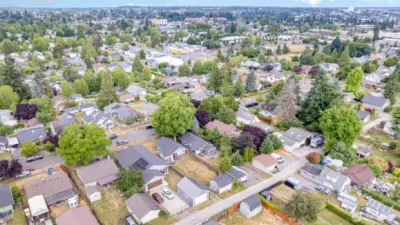 Conveniently located in South Tacoma, just minutes from Downtown, major freeways, transit & shopping.