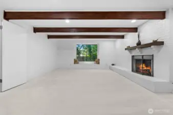 Family room (main)