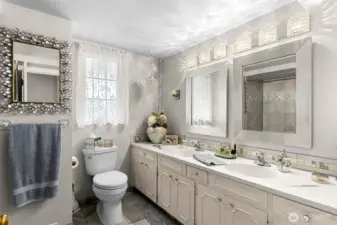 Main Floor full bath