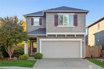 Close to trails, parks, shopping & More!
