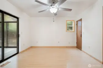 Bonus family / dining room with garage access