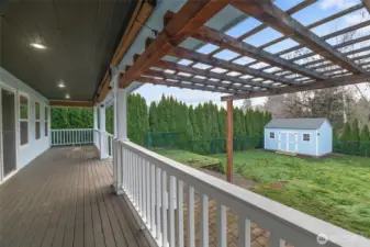 Covered back deck