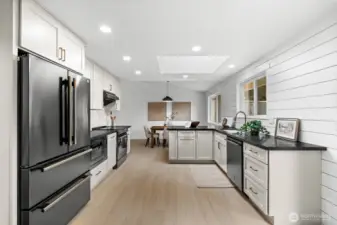 Expansive and organized, this culinary suite is perfectly balanced for contemporary luxury.