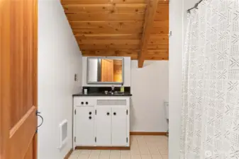 Upstairs 3/4 Bathroom