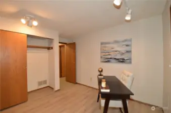 2nd bedroom/office