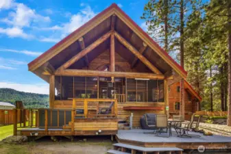 Lare Deck, Hot Tub