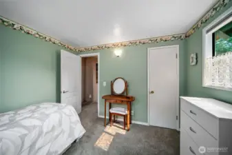 2nd Bedroom