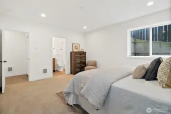 Lower bedroom with full bath (entry through garage)