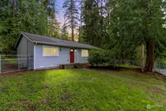 Welcome to this darling rambler featuring three bedrooms, two full baths nestled among mature trees in the neighborhood of Bonney Lake Heights.