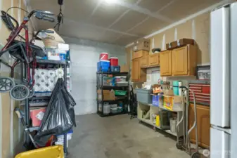 Huge storage unit