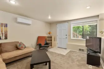 A private entrance for guests, roommates or tenants!