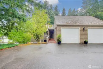 End corner unit on upper floor. No stairs. 1-car garage with garage lofted storage.