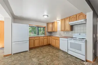 Large full kitchen.