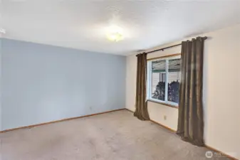 Plenty of space in the 2nd bedroom.