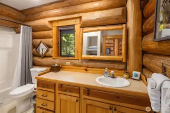 Main Floor Full Bath