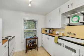 Upper unit kitchen