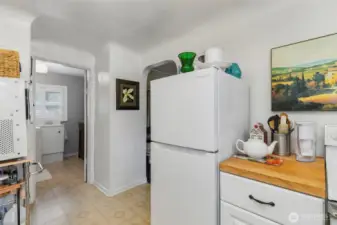 Upper unit kitchen