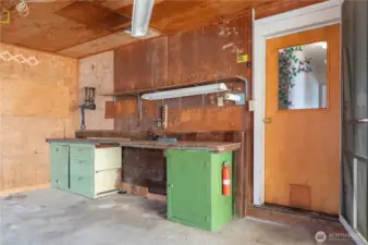 garage work bench