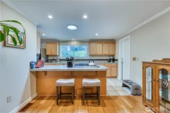 Eat in kitchen space