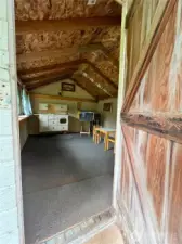 6' foot clearance under the house for additional storage.