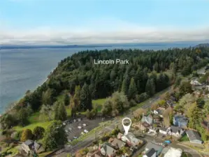 Linclon Park, the Sound, and the Vashon Ferry are all right here.