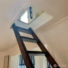 stairs to loft bedroom