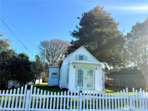 vinyl fencing that never rots!