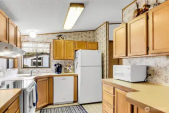 Light & Bright Kitchen with all Appliances included!