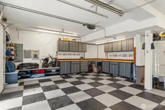 3 Car Garage