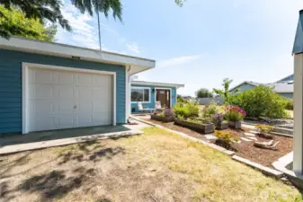 Shop off the front of the home