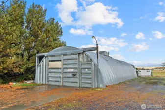 Huge shop - 60 feet long