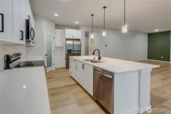 Photos of a previously built Rainier plan. SOme upgrades may appear that are no longer available.