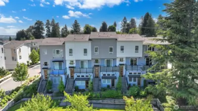 12 Degrees North is a newer condominium complex built by Pulte construction.  Located in Lake Forest Park with an easy walk to all amenities.