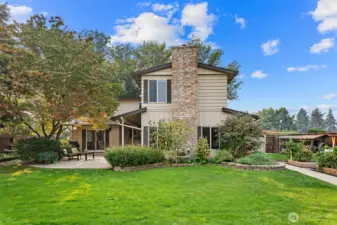 fully fenced rear yard