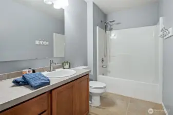 Upper floor guest bath
