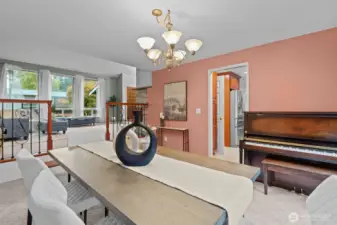 Expansive Dining room with great flowthrough