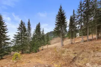 Here, genuine ski-in, ski-out living begins at your doorstep—clip in, glide out, and step straight into the quiet magic of the mountain.