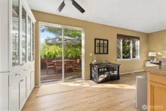 Use this space for informal dining