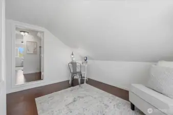 Showing how rooms adjoin