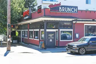 One of many old-timers on California.