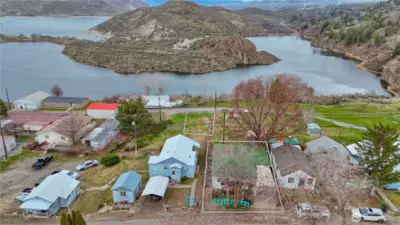 View of home & back lot location