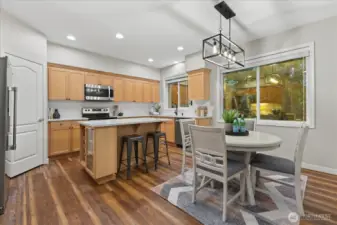 Kitchen and eat-in dining