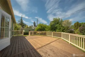 New deck right off the back