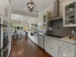 This kitchen has everything you could possibly want!