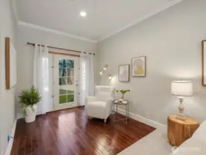 A gorgeous and spacious sitting area. Reading nook? Office? The choices are endless!