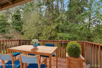 Primary deck, digitally staged