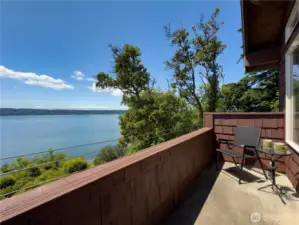 Private deck off master bedroom.